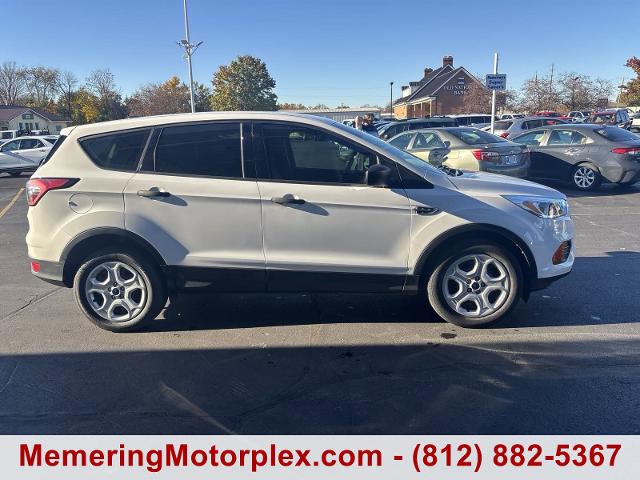 2017 Ford Escape Vehicle Photo in VINCENNES, IN 47591-5519