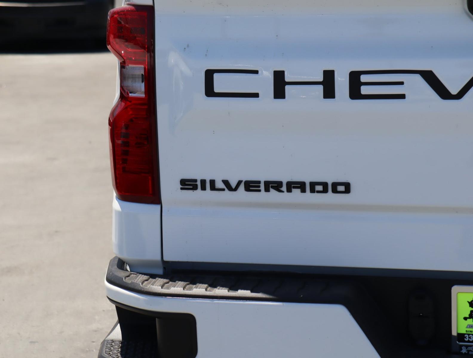 2024 Chevrolet Silverado 1500 Vehicle Photo in LOS ANGELES, CA 90007-3794