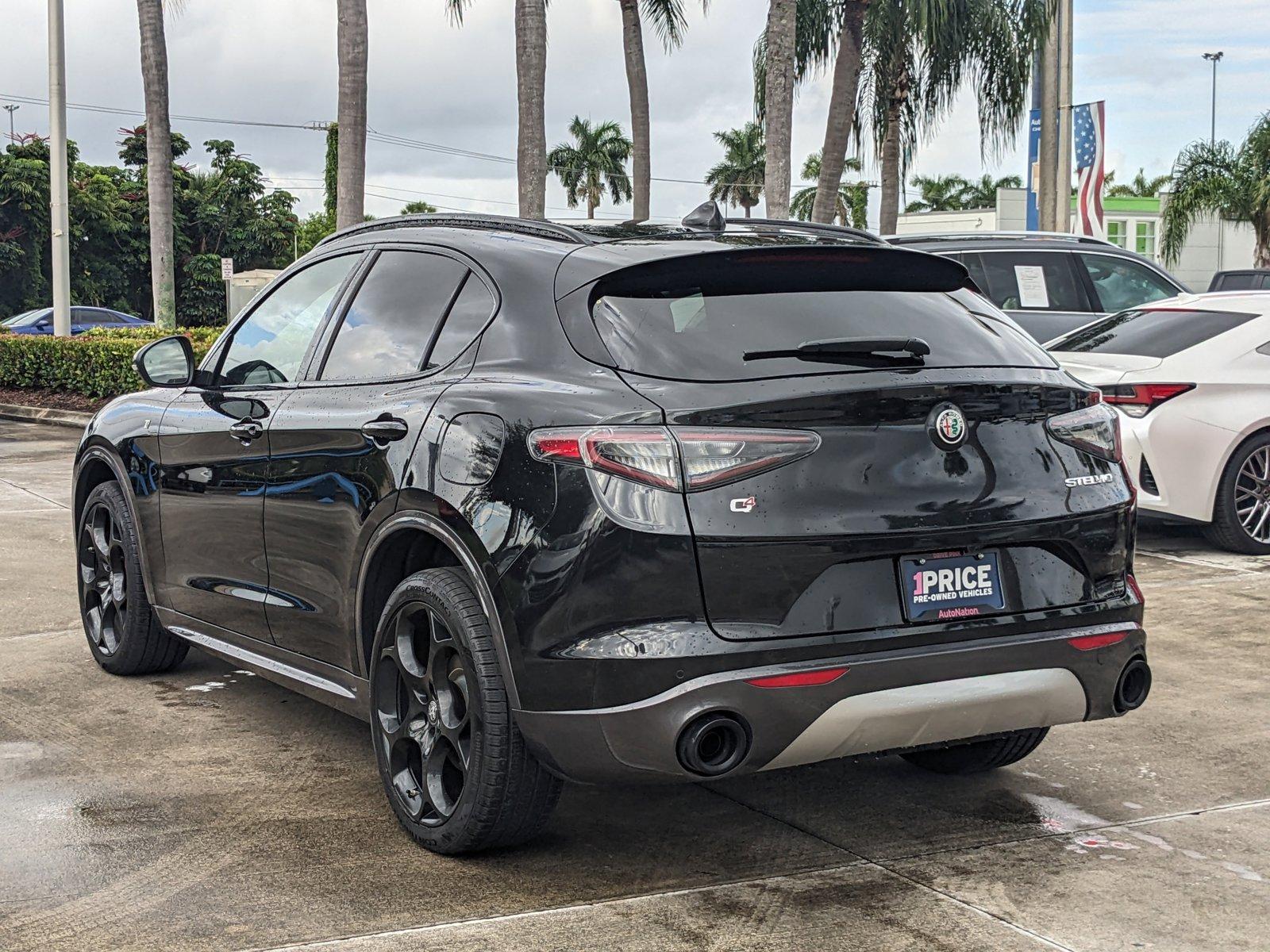 2024 Alfa Romeo Stelvio Vehicle Photo in MIAMI, FL 33172-3015