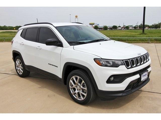 2024 Jeep Compass Vehicle Photo in ROSENBERG, TX 77471