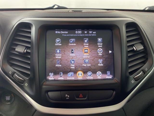 2017 Jeep Cherokee Vehicle Photo in MEDINA, OH 44256-9001