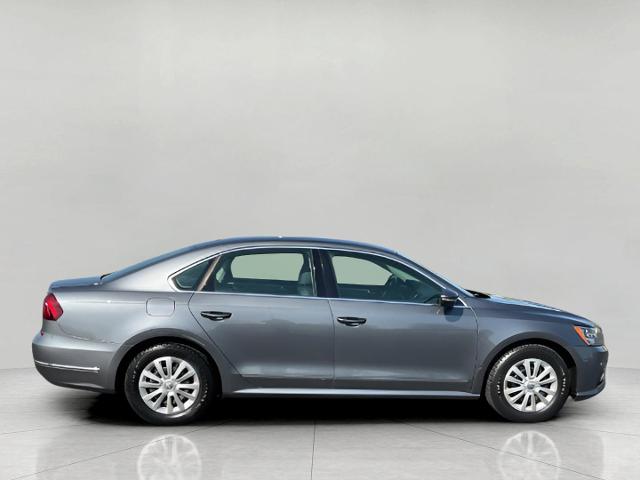 2017 Volkswagen Passat Vehicle Photo in Oshkosh, WI 54904