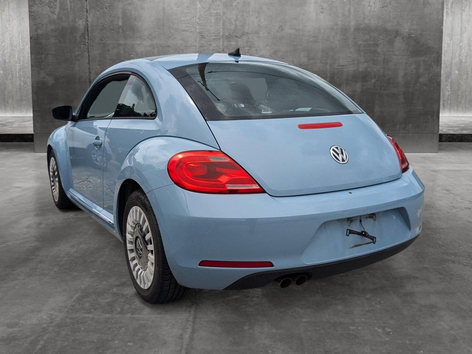 2013 Volkswagen Beetle Coupe Vehicle Photo in MIAMI, FL 33134-2699