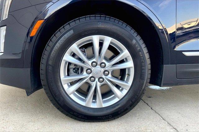 2021 Cadillac XT5 Vehicle Photo in TOPEKA, KS 66609-0000