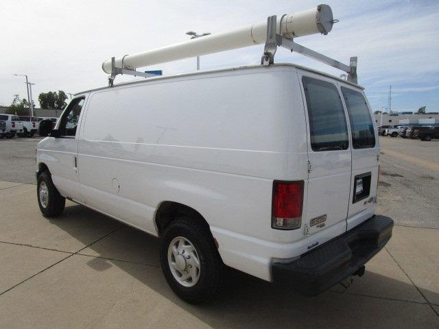 2014 Ford Econoline Cargo Van Vehicle Photo in Cedar Rapids, IA 52402