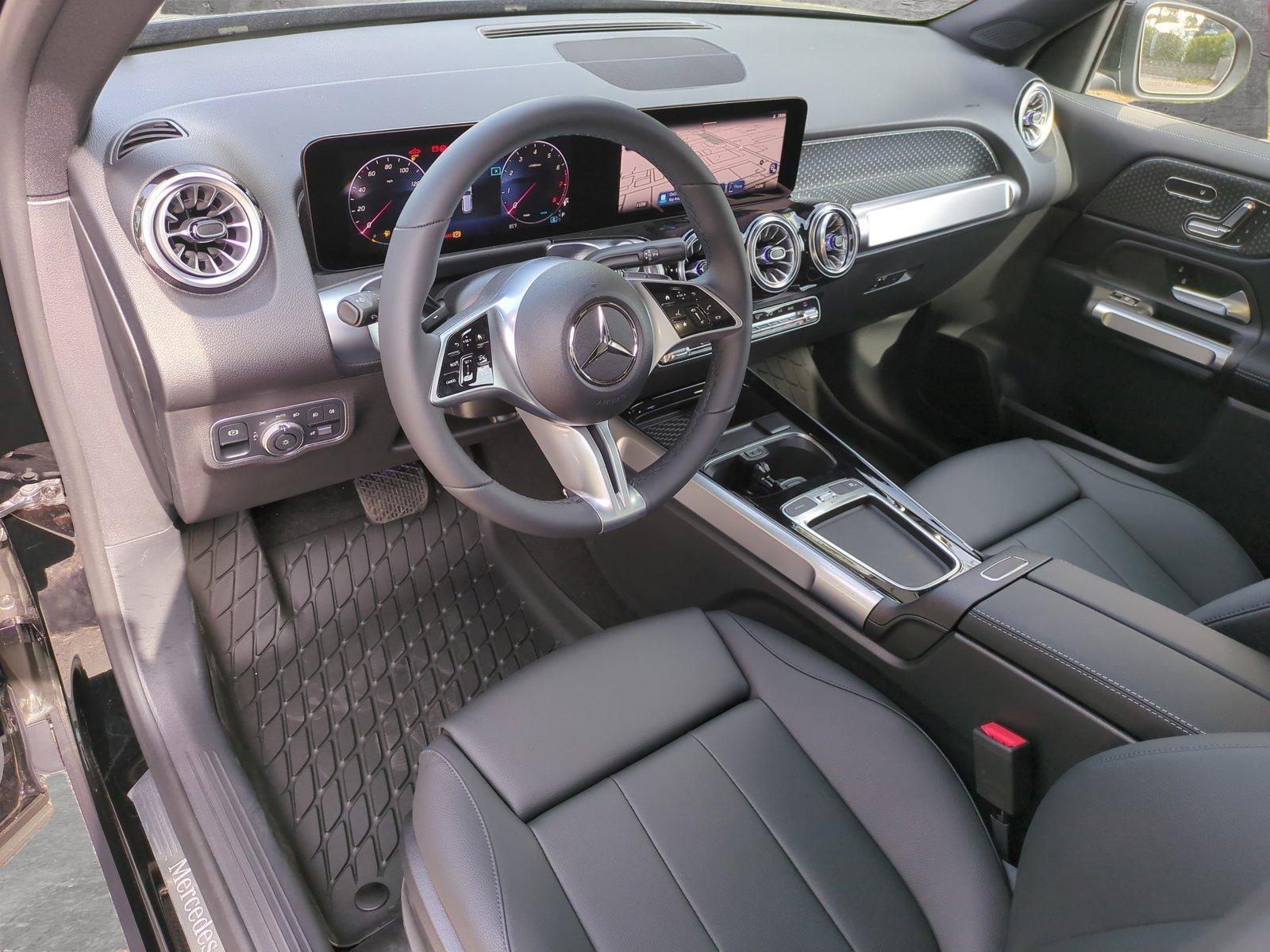 2024 Mercedes-Benz GLB Vehicle Photo in Sarasota, FL 34231