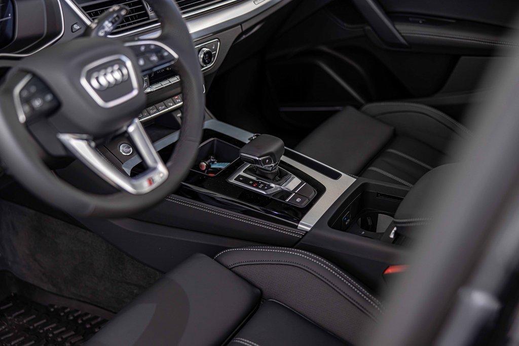 2024 Audi Q5 Vehicle Photo in Saint Charles, IL 60174