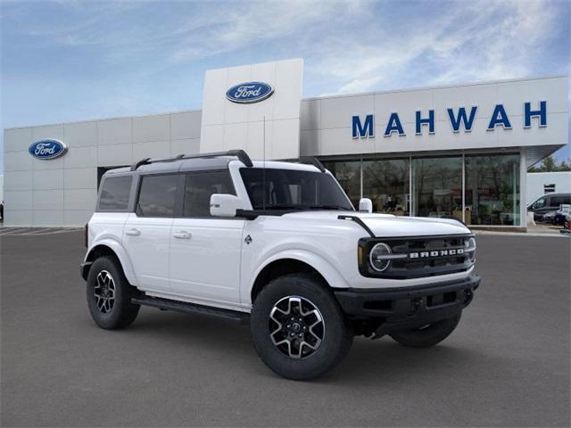 2024 Ford Bronco Vehicle Photo in Mahwah, NJ 07430-1343