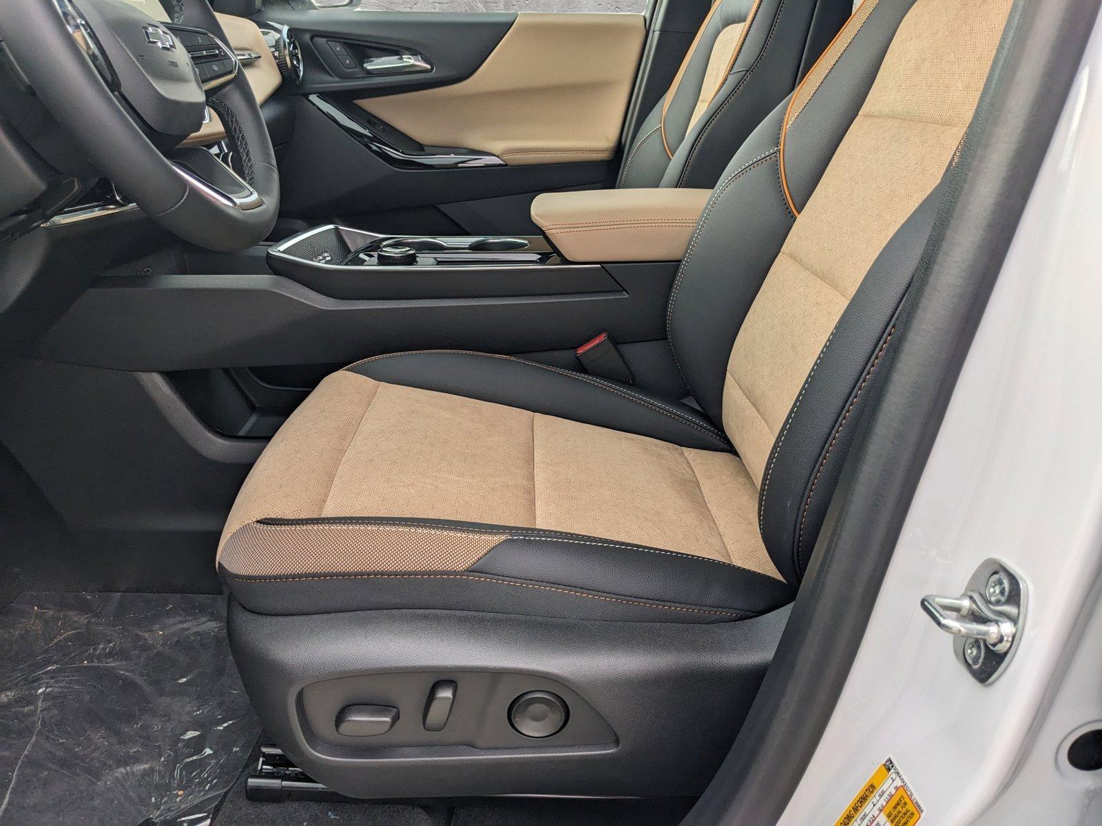 2025 Chevrolet Equinox Vehicle Photo in MIAMI, FL 33172-3015