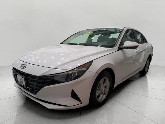 2022 Hyundai ELANTRA Vehicle Photo in Green Bay, WI 54304