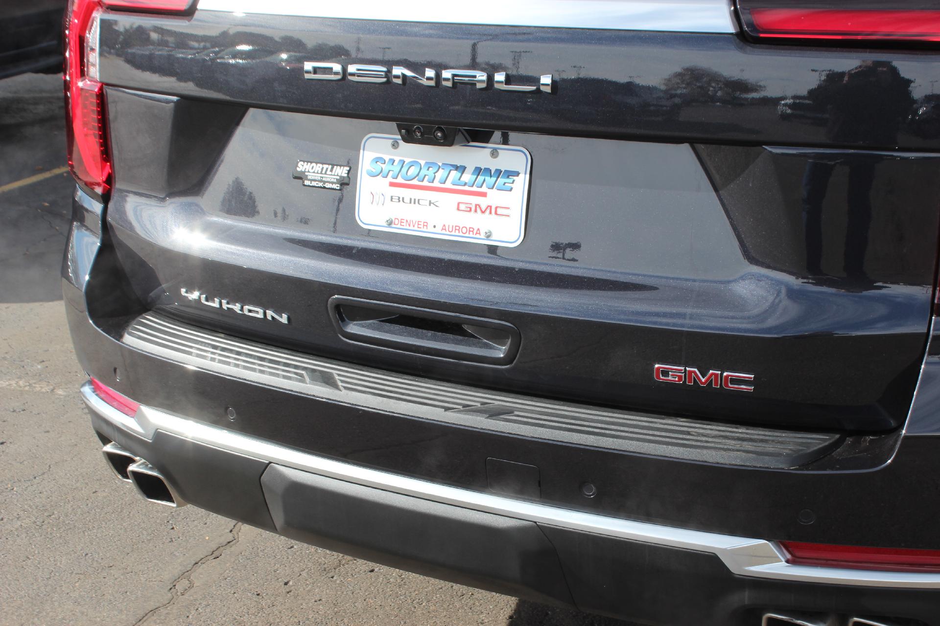 2025 GMC Yukon XL Vehicle Photo in AURORA, CO 80012-4011