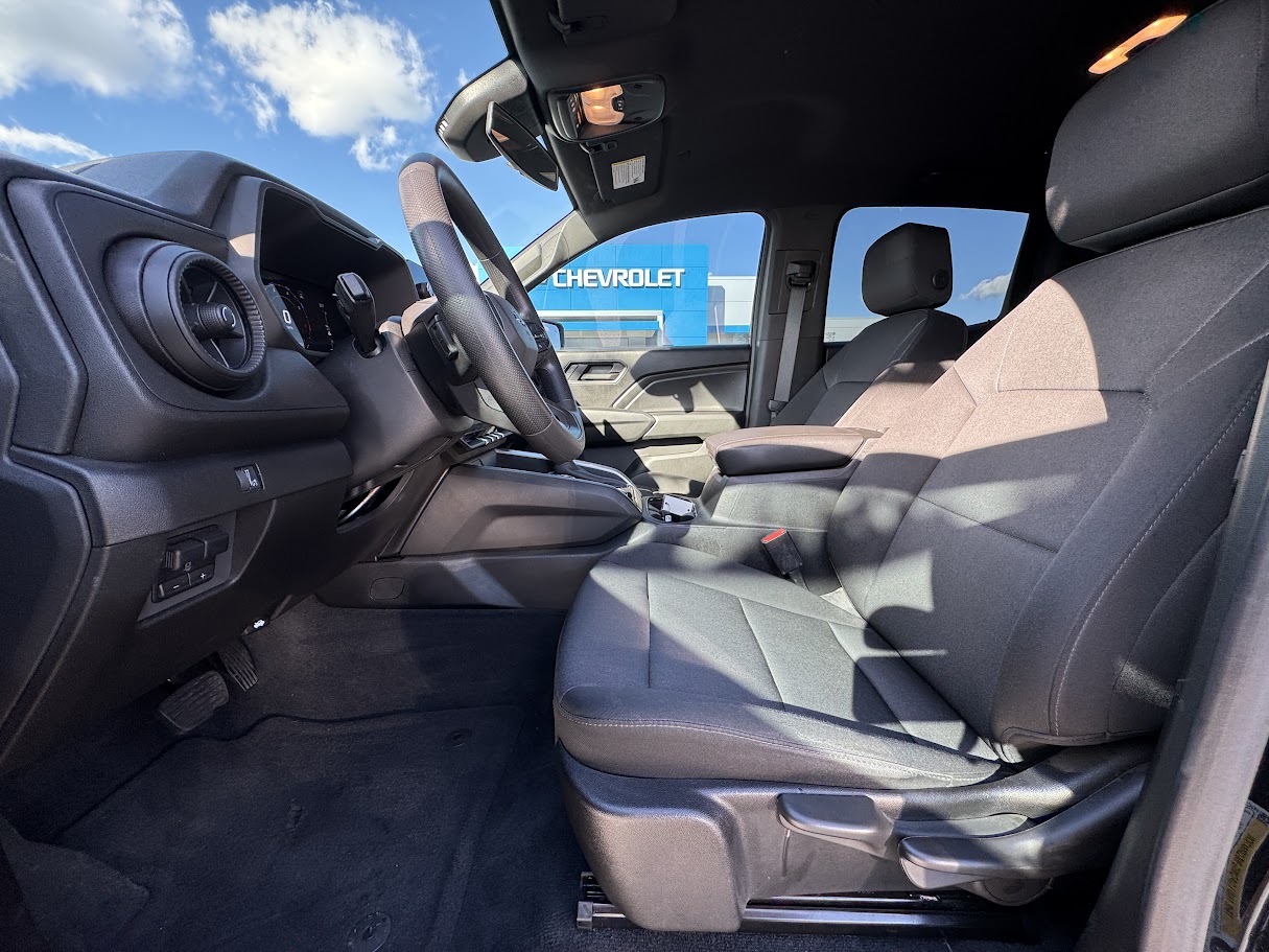 2023 Chevrolet Colorado Vehicle Photo in BOONVILLE, IN 47601-9633