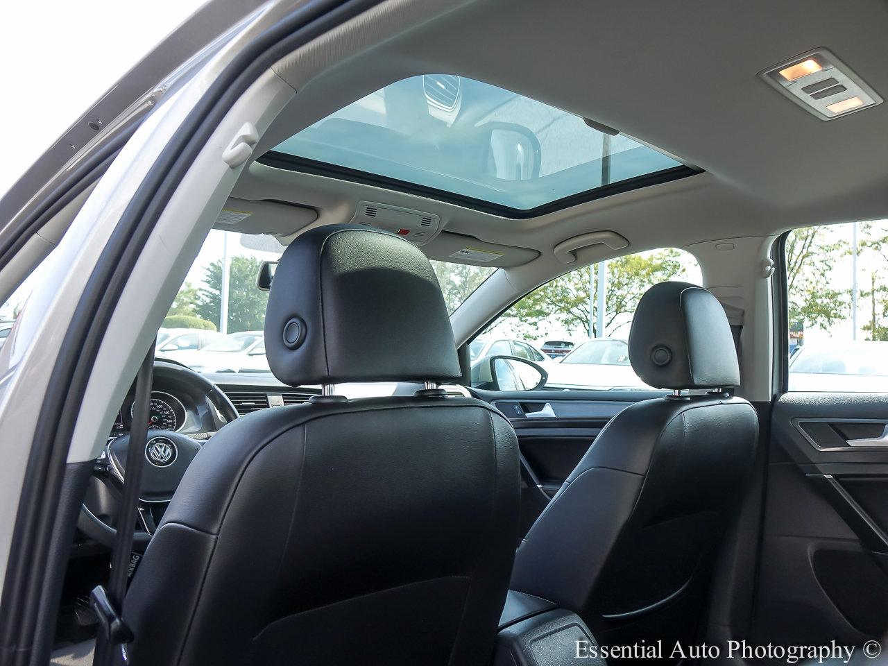 2019 Volkswagen Golf Vehicle Photo in Plainfield, IL 60586