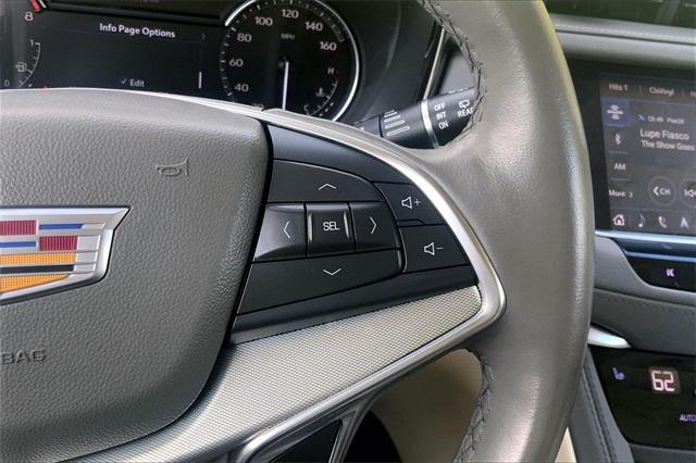 2021 Cadillac XT5 Vehicle Photo in KANSAS CITY, MO 64114-4545