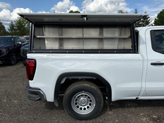 2024 GMC Sierra 1500 Vehicle Photo in MEDINA, OH 44256-9631