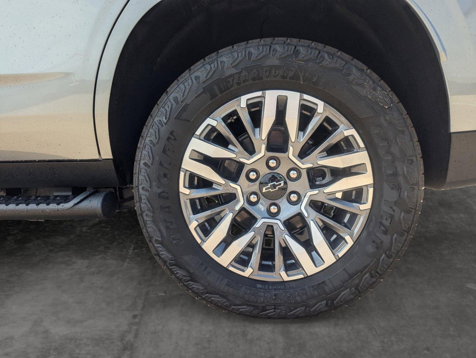 2025 Chevrolet Tahoe Vehicle Photo in CORPUS CHRISTI, TX 78412-4902