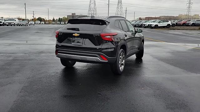 2025 Chevrolet Trax Vehicle Photo in JOLIET, IL 60435-8135