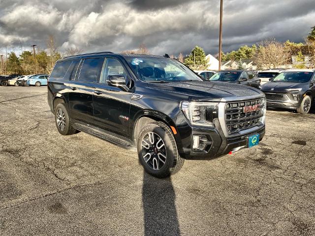 2021 GMC Yukon XL Vehicle Photo in WILLIAMSVILLE, NY 14221-2883