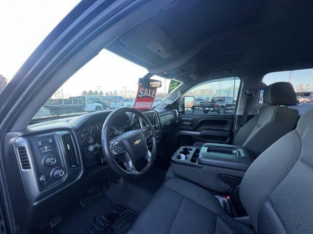 Used 2017 Chevrolet Silverado 1500 LT with VIN 3GCUKREC1HG285589 for sale in Princeton, IL