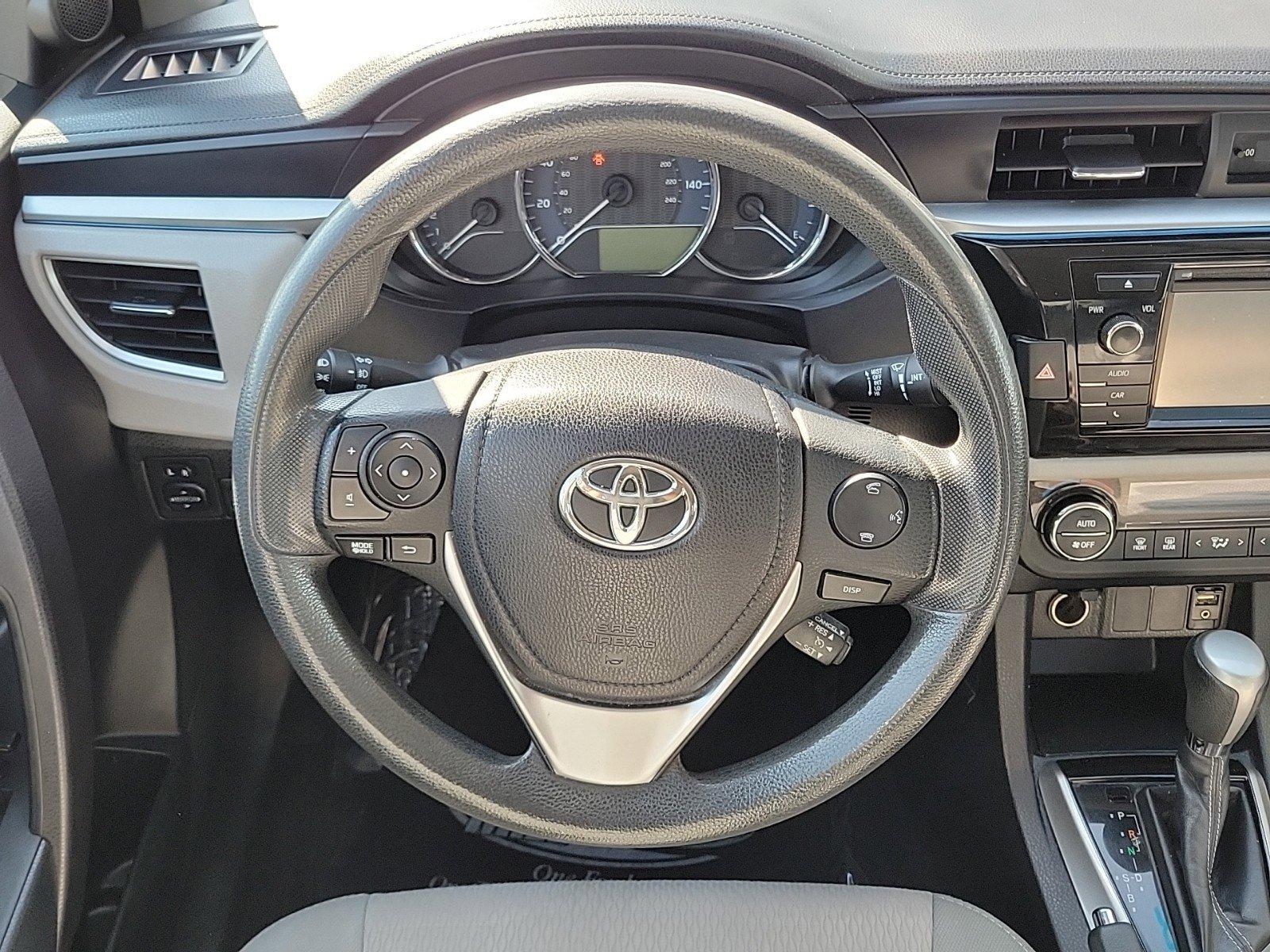 2015 Toyota Corolla Vehicle Photo in Saint Charles, IL 60174