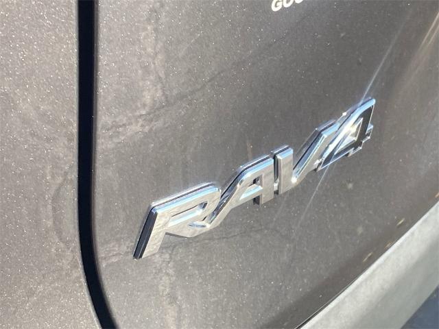 2020 Toyota RAV4 Vehicle Photo in GOODYEAR, AZ 85338-1310