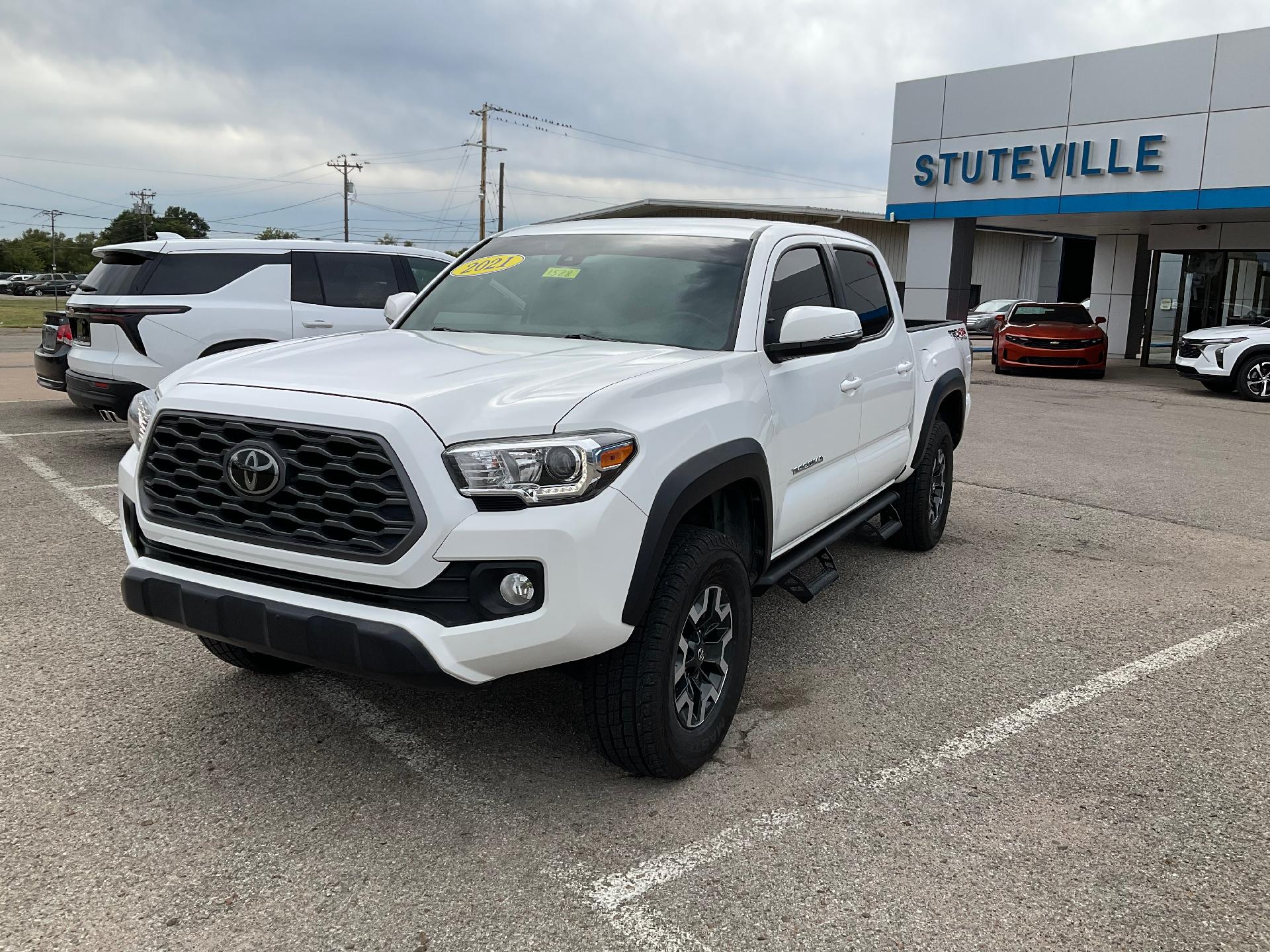 2021 Toyota Tacoma 4WD Vehicle Photo in PONCA CITY, OK 74601-1036