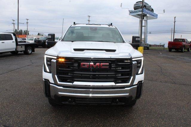 2024 GMC Sierra 3500 HD Chassis Cab Vehicle Photo in SAINT CLAIRSVILLE, OH 43950-8512