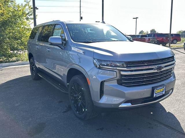 2024 Chevrolet Suburban Vehicle Photo in GREELEY, CO 80634-4125