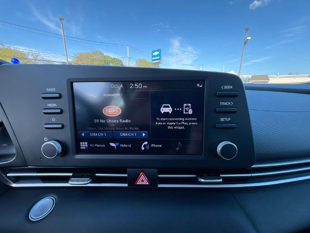 2022 Hyundai Elantra Hybrid Vehicle Photo in MASSENA, NY 13662-2255