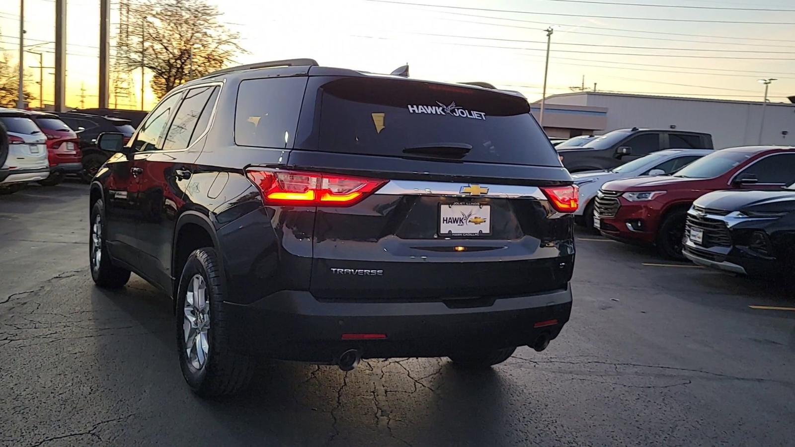 2021 Chevrolet Traverse Vehicle Photo in Plainfield, IL 60586