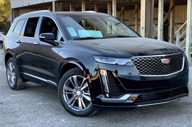 2025 Cadillac XT6 Vehicle Photo in KANSAS CITY, MO 64114-4545