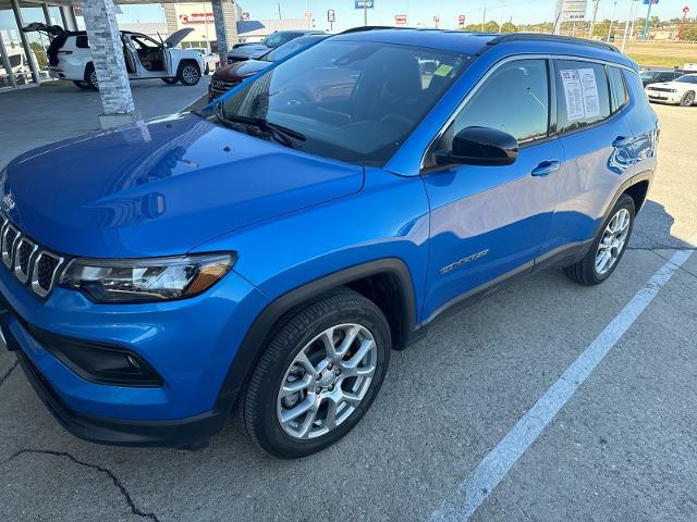 2023 Jeep Compass Vehicle Photo in Ennis, TX 75119-5114