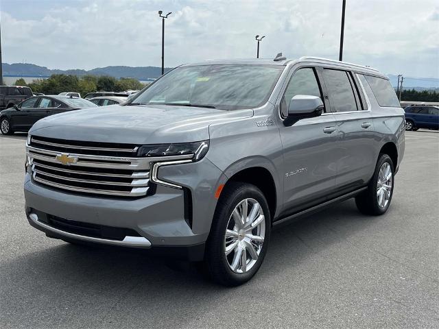 2024 Chevrolet Suburban Vehicle Photo in ALCOA, TN 37701-3235