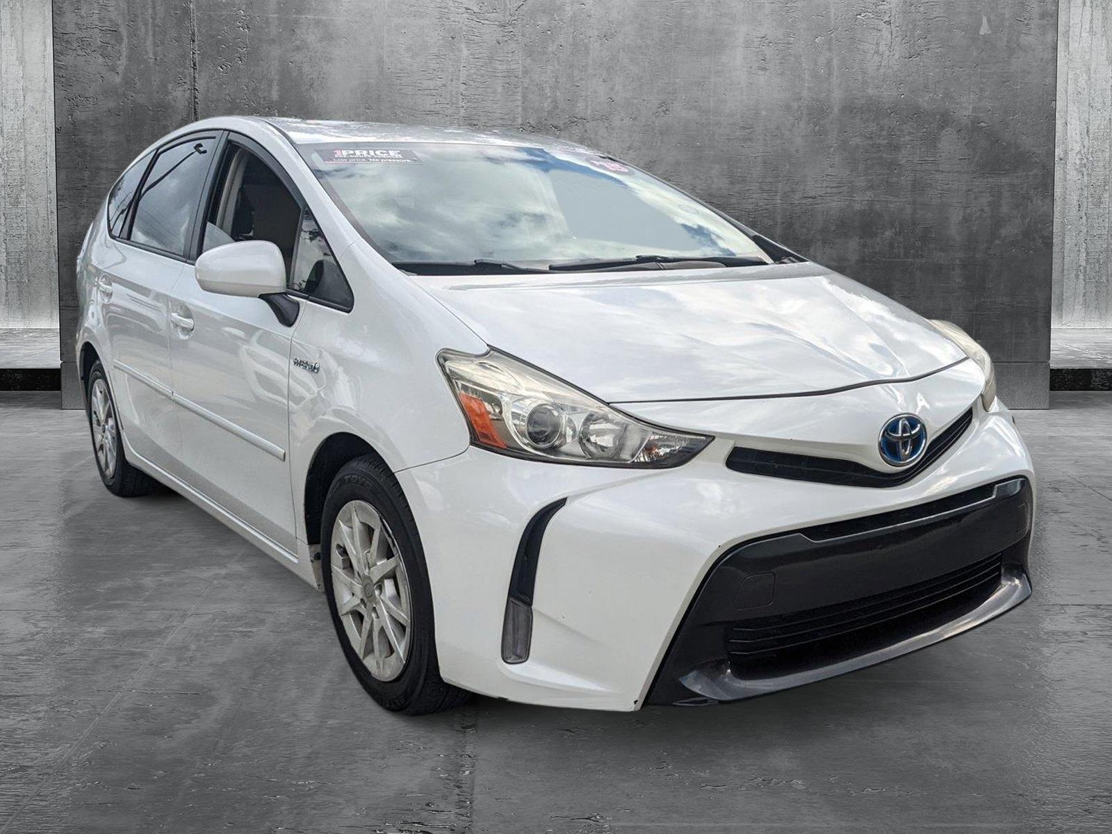 2015 Toyota Prius v Vehicle Photo in Jacksonville, FL 32256