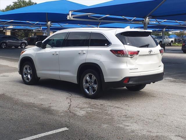 2015 Toyota Highlander Vehicle Photo in Denton, TX 76205