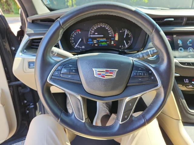 2017 Cadillac XT5 Vehicle Photo in AUBURN, AL 36830-7007