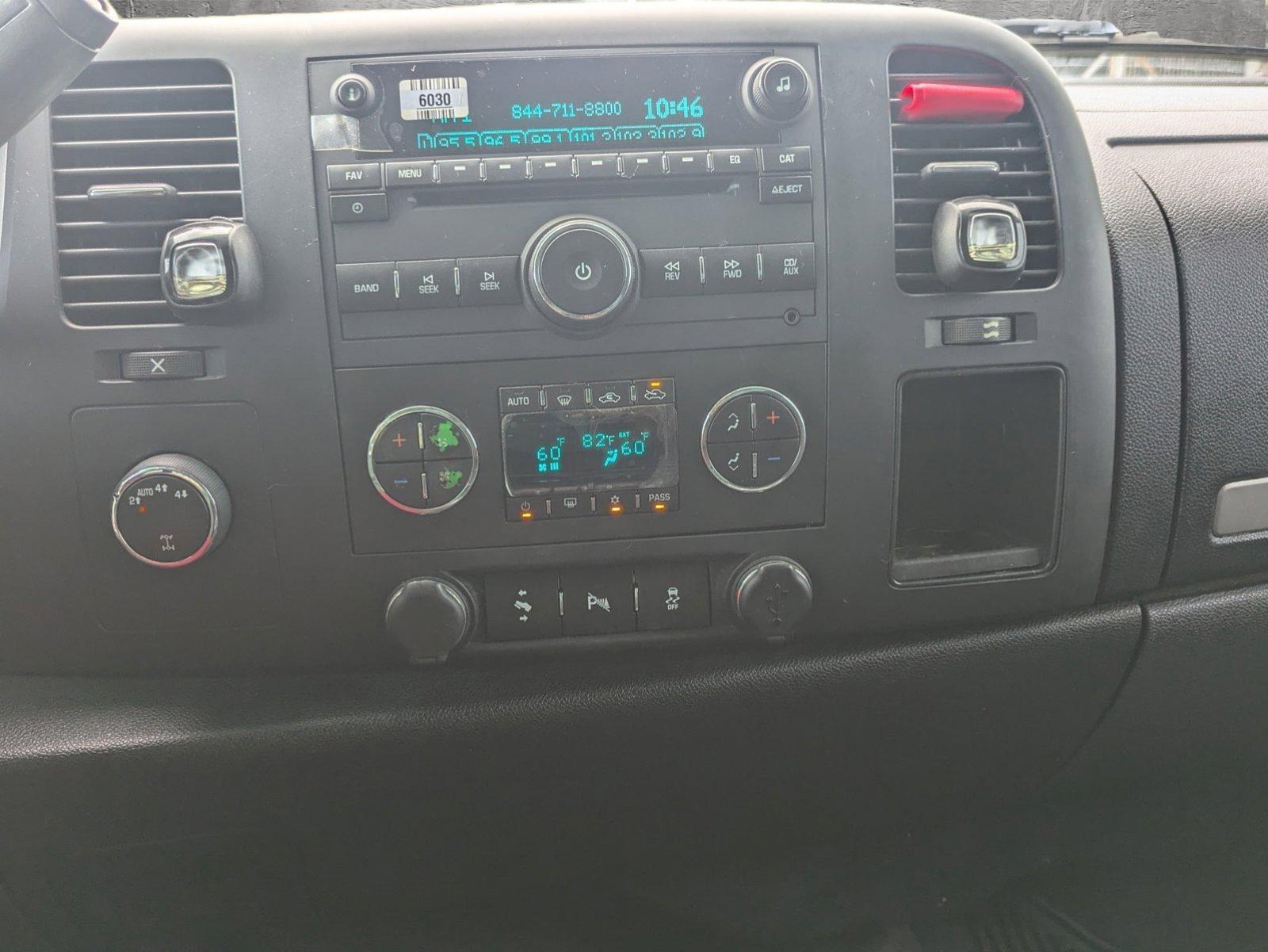 2013 Chevrolet Silverado 1500 Vehicle Photo in Corpus Christi, TX 78415