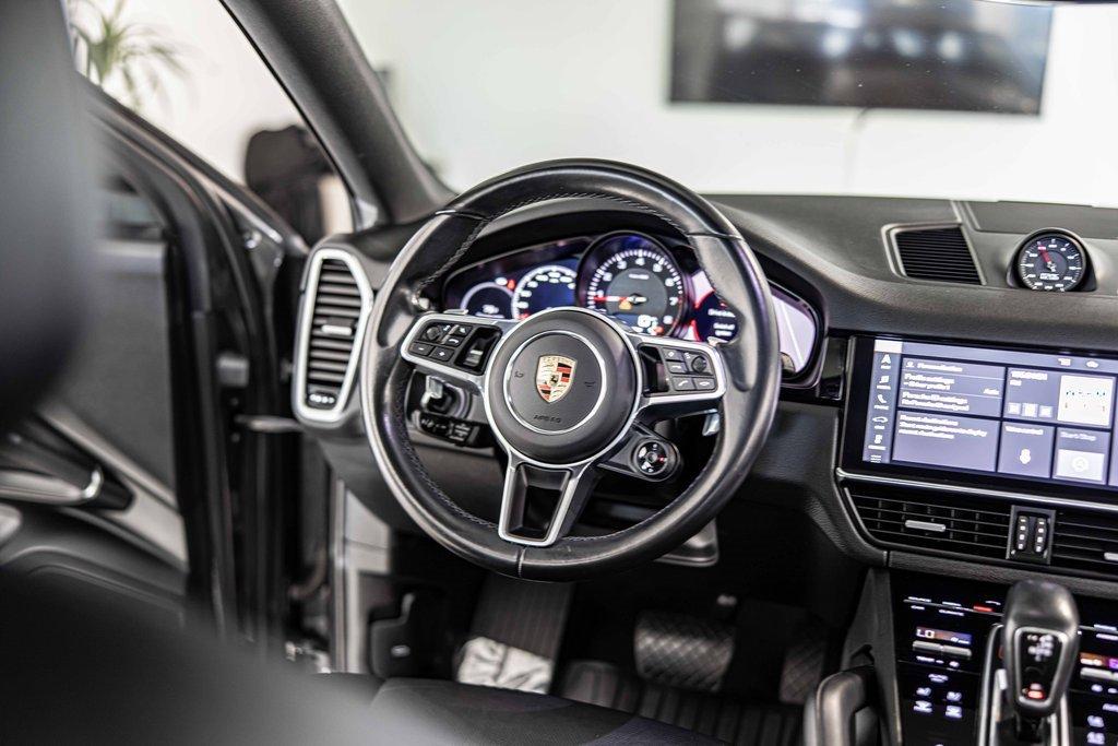 2021 Porsche Cayenne Vehicle Photo in Saint Charles, IL 60174