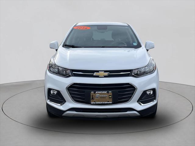 Used 2018 Chevrolet Trax LS with VIN KL7CJNSB4JB722404 for sale in Huntington, NY