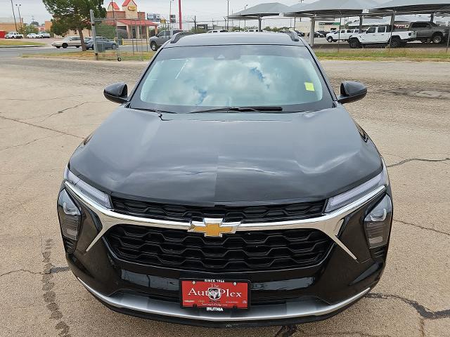 2024 Chevrolet Trax Vehicle Photo in San Angelo, TX 76901