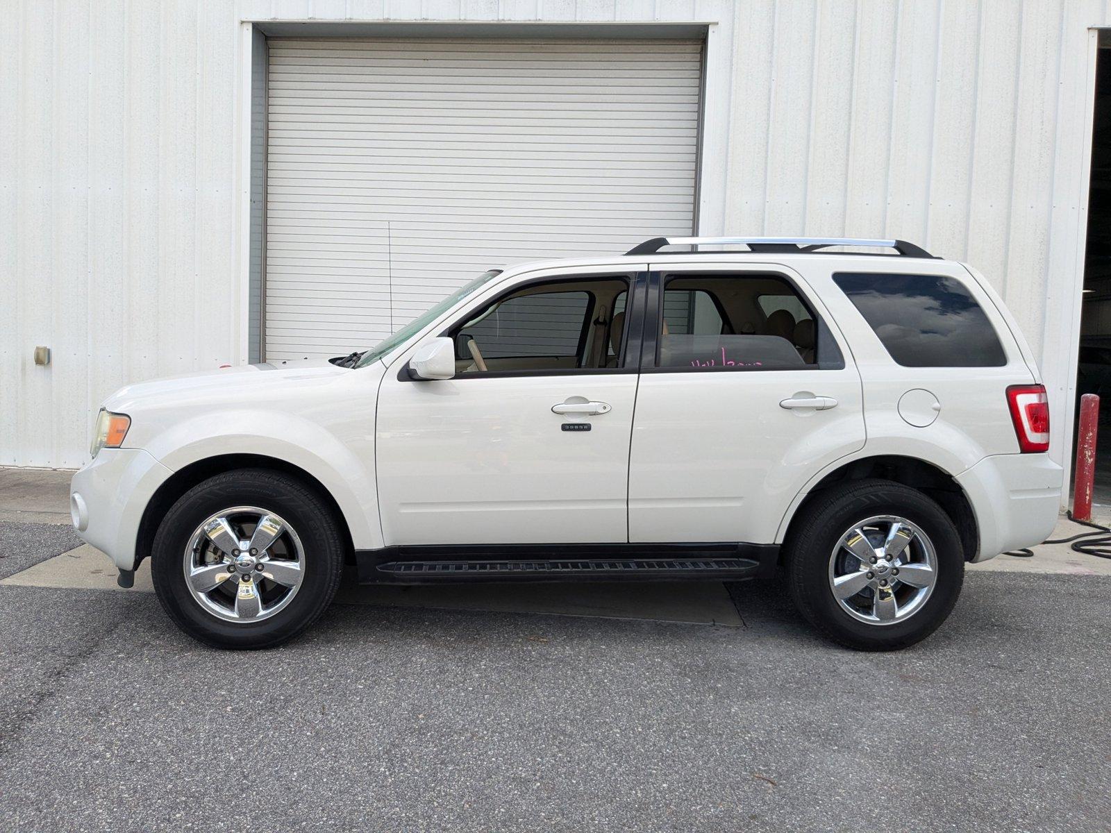 2010 Ford Escape Vehicle Photo in St. Petersburg, FL 33713