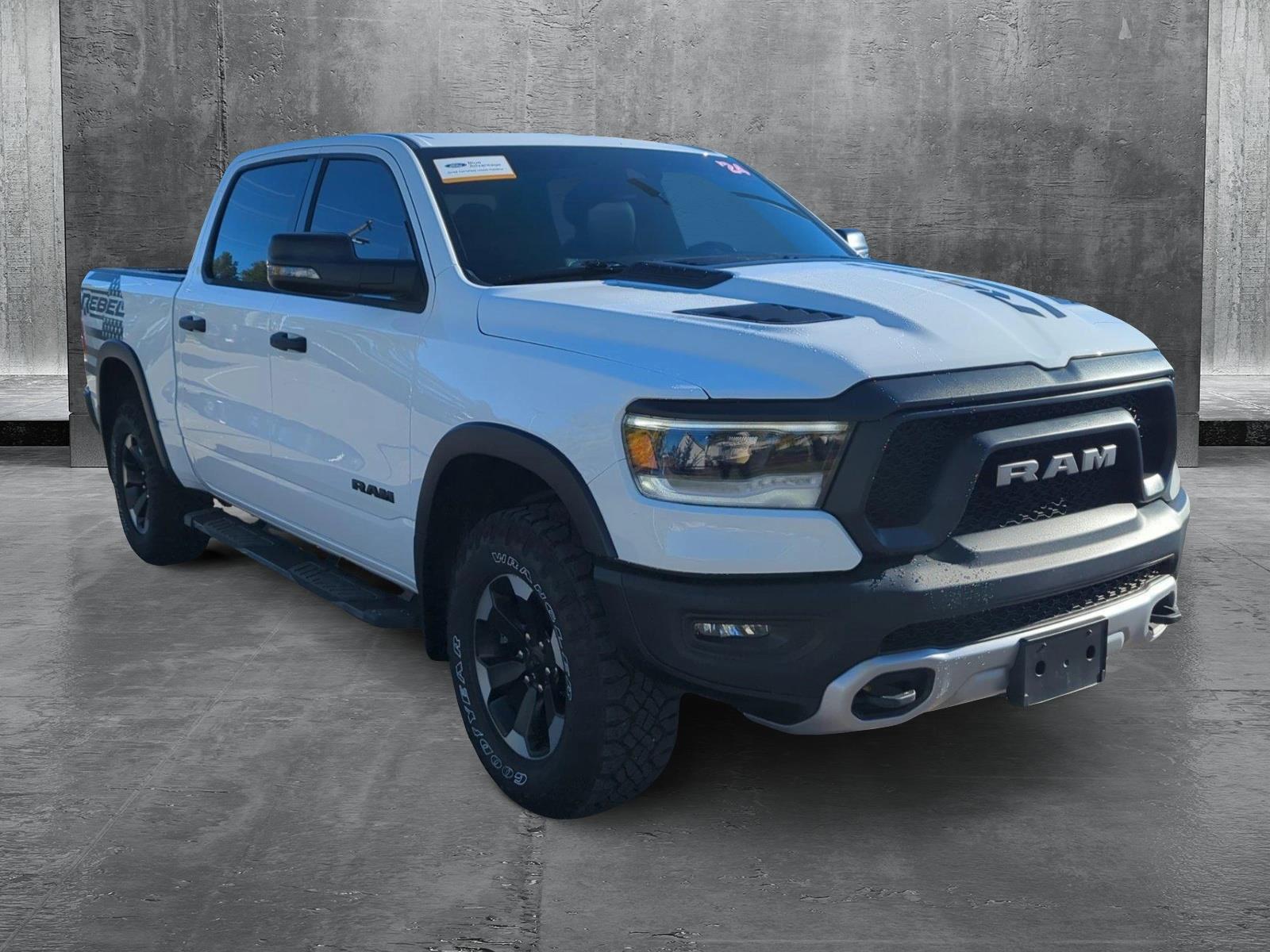 2024 Ram 1500 Vehicle Photo in Memphis, TN 38133