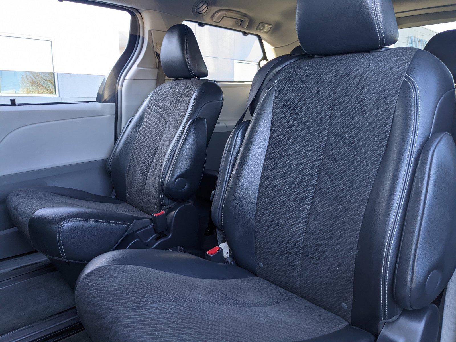 2012 Toyota Sienna Vehicle Photo in VALENCIA, CA 91355-1705