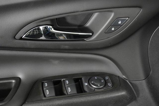 2024 Chevrolet Equinox Vehicle Photo in PUYALLUP, WA 98371-4149