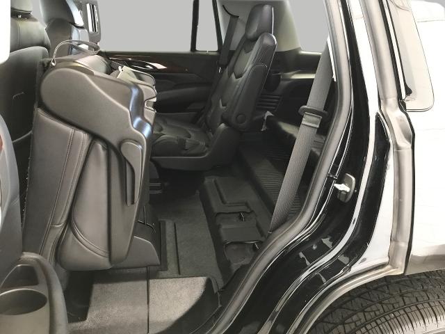 2020 Cadillac Escalade Vehicle Photo in GREEN BAY, WI 54303-3330