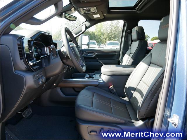 2025 Chevrolet Silverado 3500 HD Vehicle Photo in MAPLEWOOD, MN 55119-4794