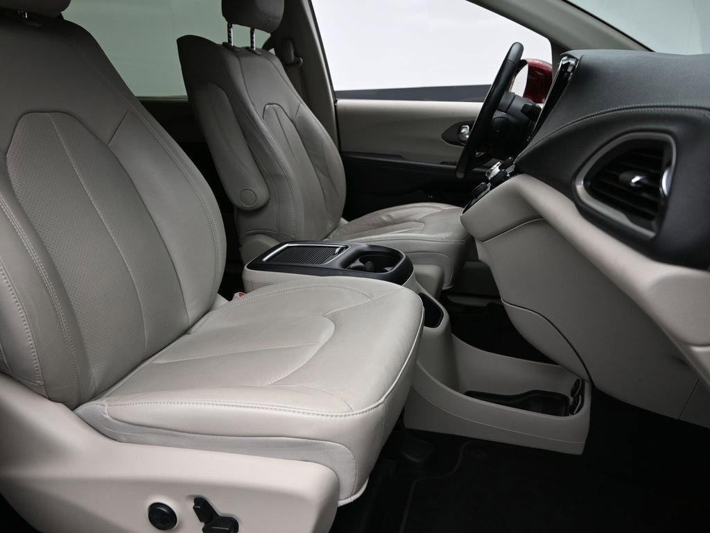 2021 Chrysler Pacifica Vehicle Photo in Cedar Rapids, IA 52402