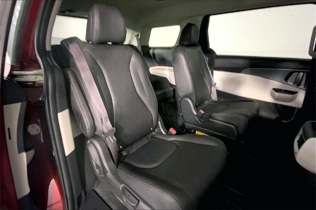 2022 Kia Carnival Vehicle Photo in Lees Summit, MO 64086