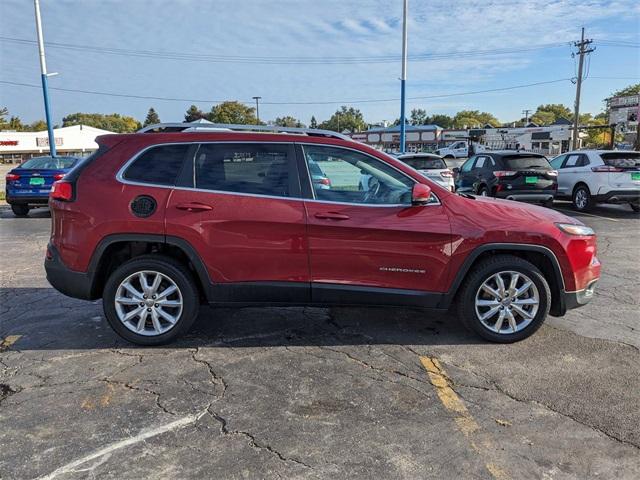 Used 2015 Jeep Cherokee Limited with VIN 1C4PJLDB4FW637505 for sale in Roselle, IL