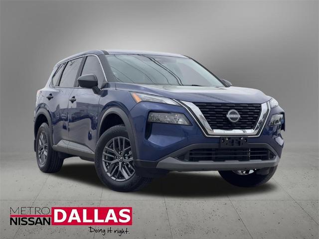 2023 Nissan Rogue Vehicle Photo in Farmers Branch, TX 75244